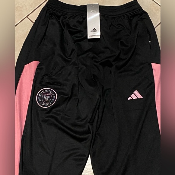 Inter Miami Leo Messi # 10 Training Pant , Unisex - Picture 4 of 6